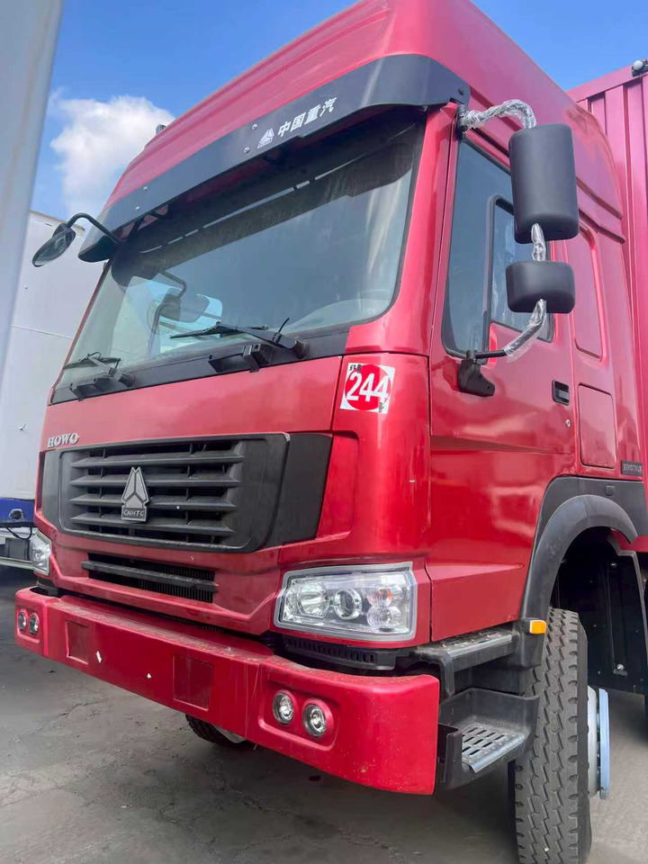 SINOTRUK HOWO on lease SINOTRUK HOWO: picture 10