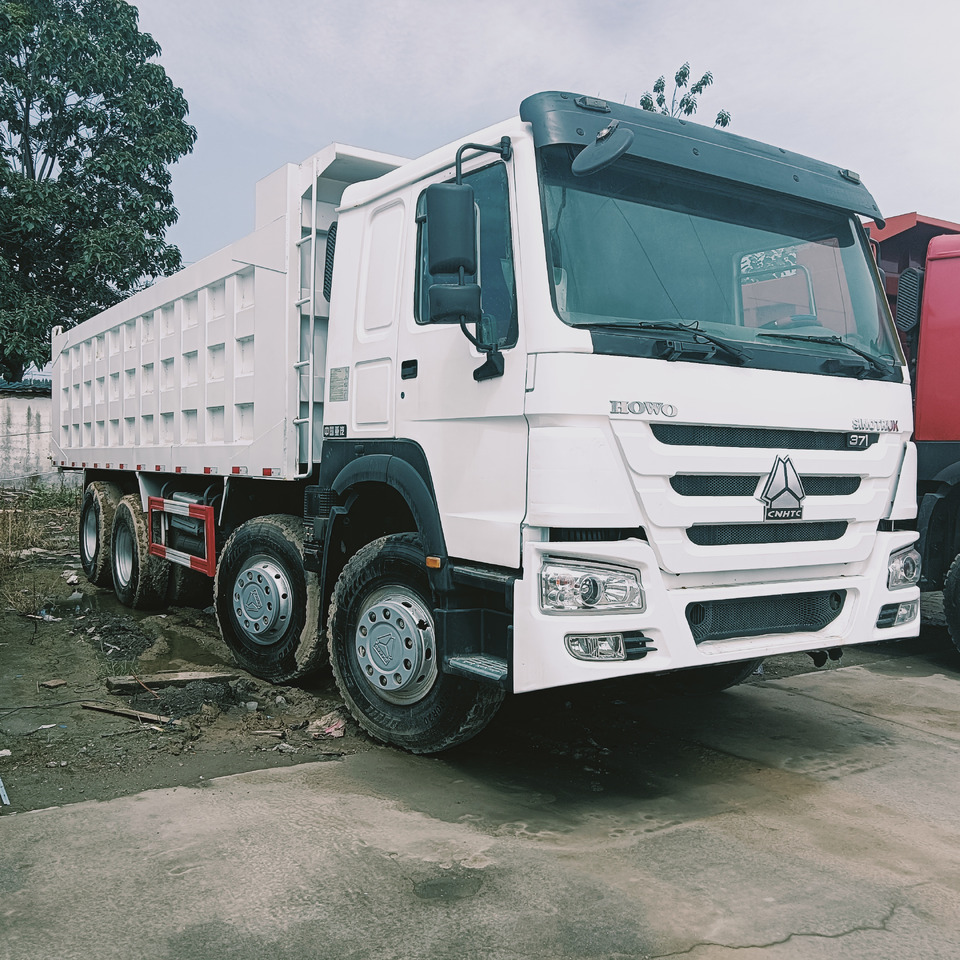 SINOTRUK HOWO - Tipper: picture 1 SINOTRUK HOWO - Tipper: picture 1