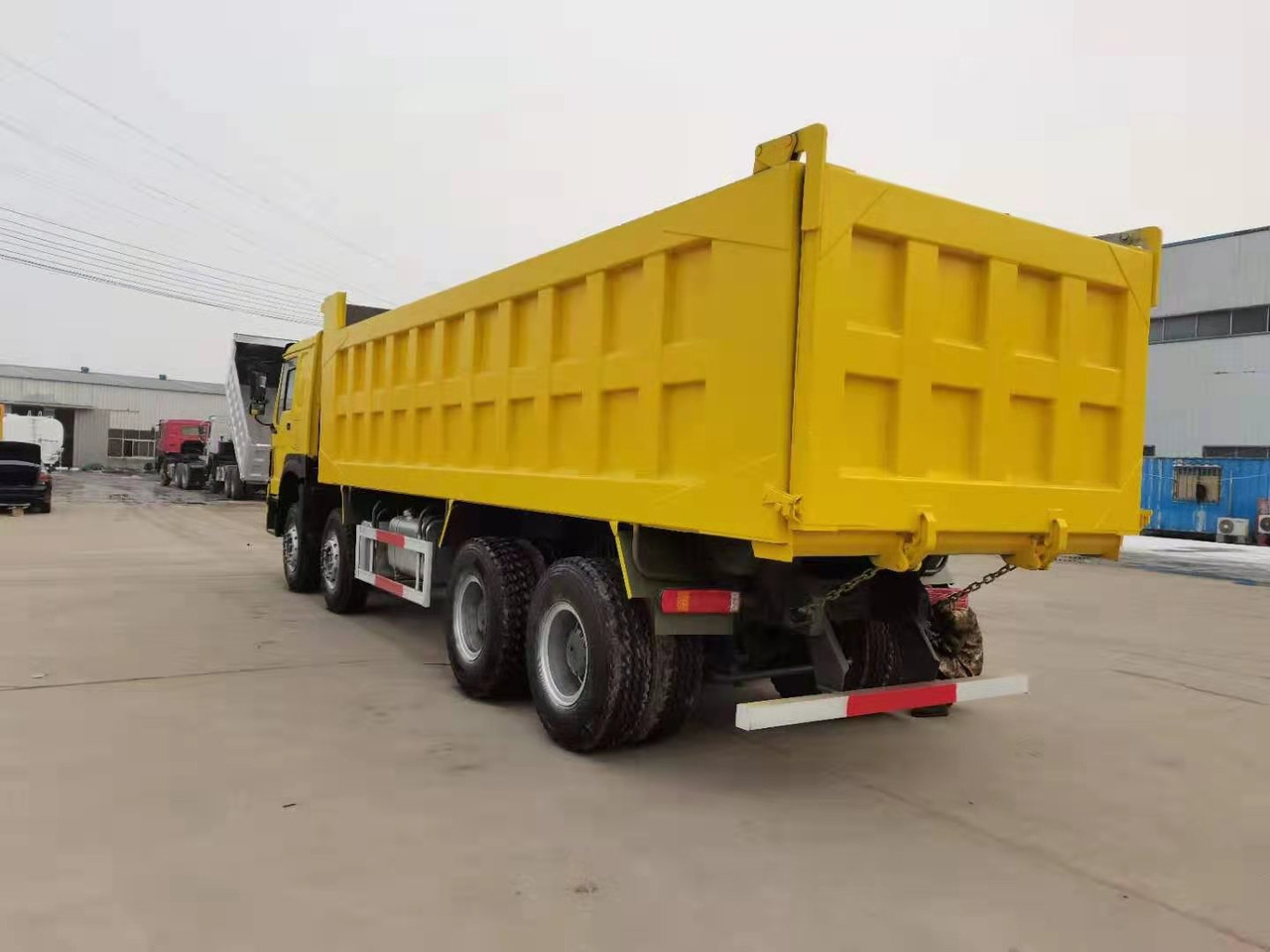 SINOTRUK HOWO - Tipper: picture 3 SINOTRUK HOWO - Tipper: picture 3