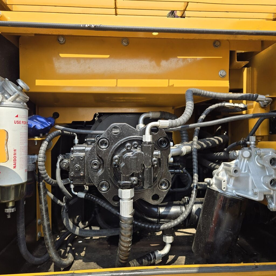 Sany SY215 - Crawler excavator: picture 1 Sany SY215 - Crawler excavator: picture 1