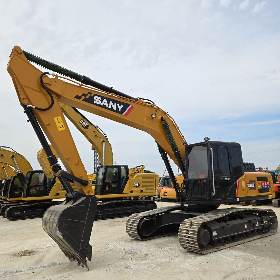 Sany SY215C - Crawler excavator: picture 3 Sany SY215C - Crawler excavator: picture 3