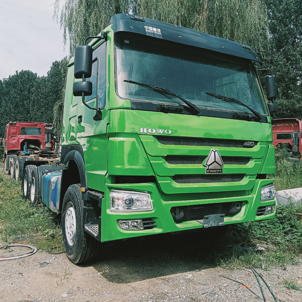 SINOTRUK HOWO - Tractor unit: picture 1 SINOTRUK HOWO - Tractor unit: picture 1