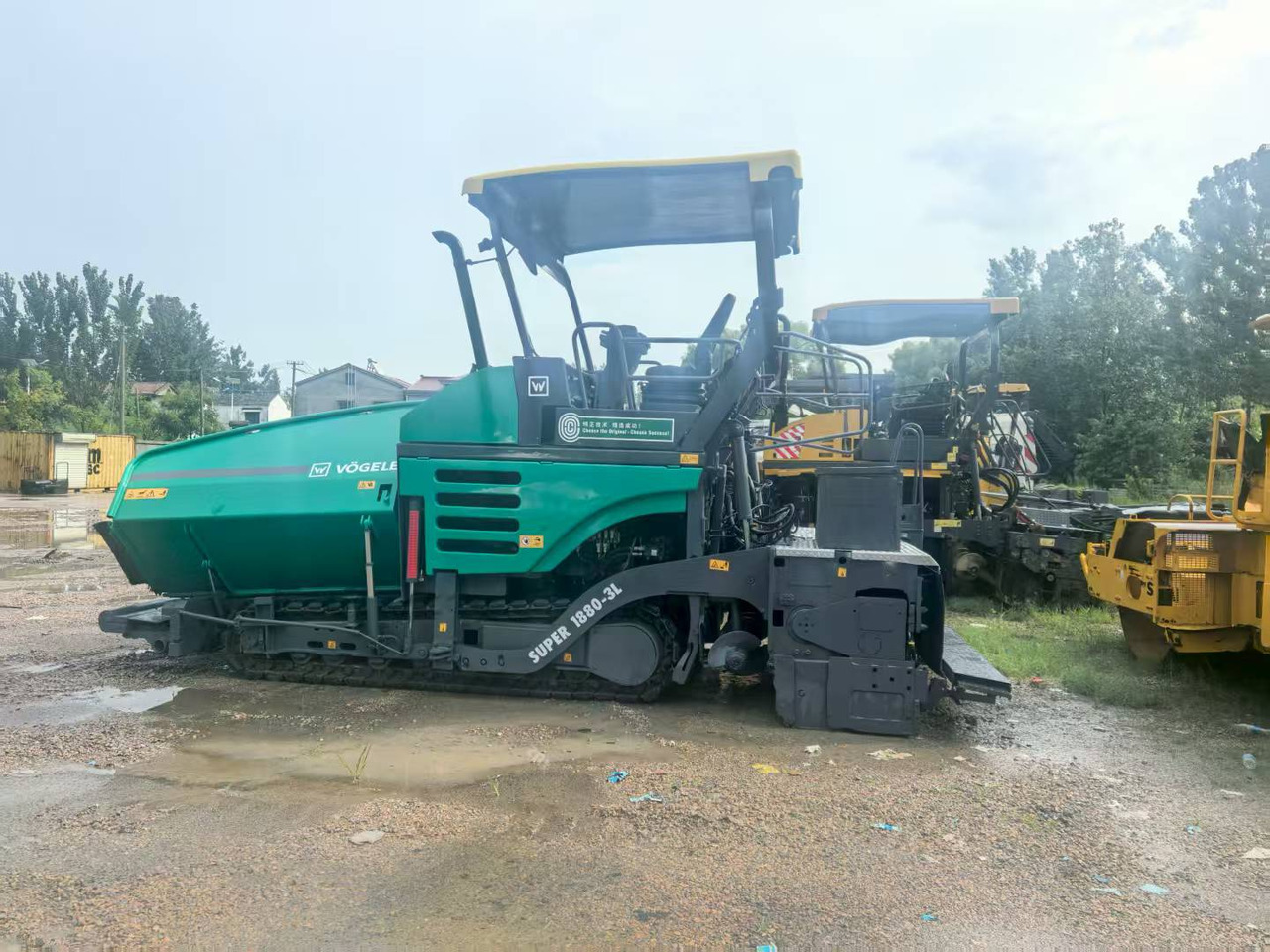 VÖGELE Super 1880-3L - Asphalt paver: picture 1 VÖGELE Super 1880-3L - Asphalt paver: picture 1