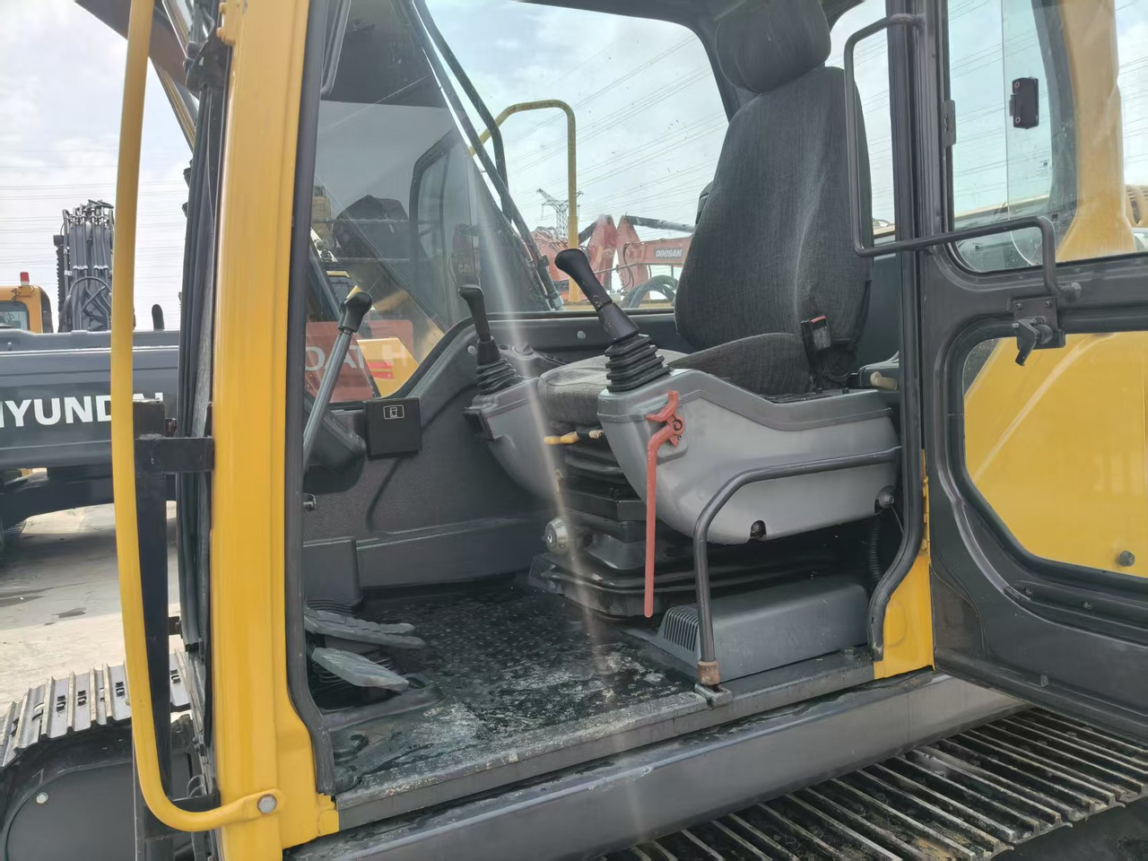 Volvo EC140DL - Crawler excavator: picture 5 Volvo EC140DL - Crawler excavator: picture 5