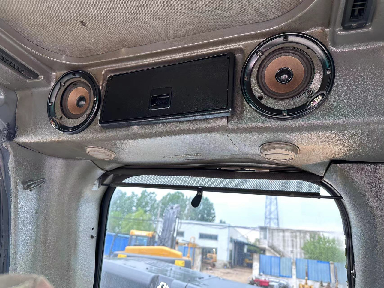 Volvo EC240D - Crawler excavator: picture 2 Volvo EC240D - Crawler excavator: picture 2