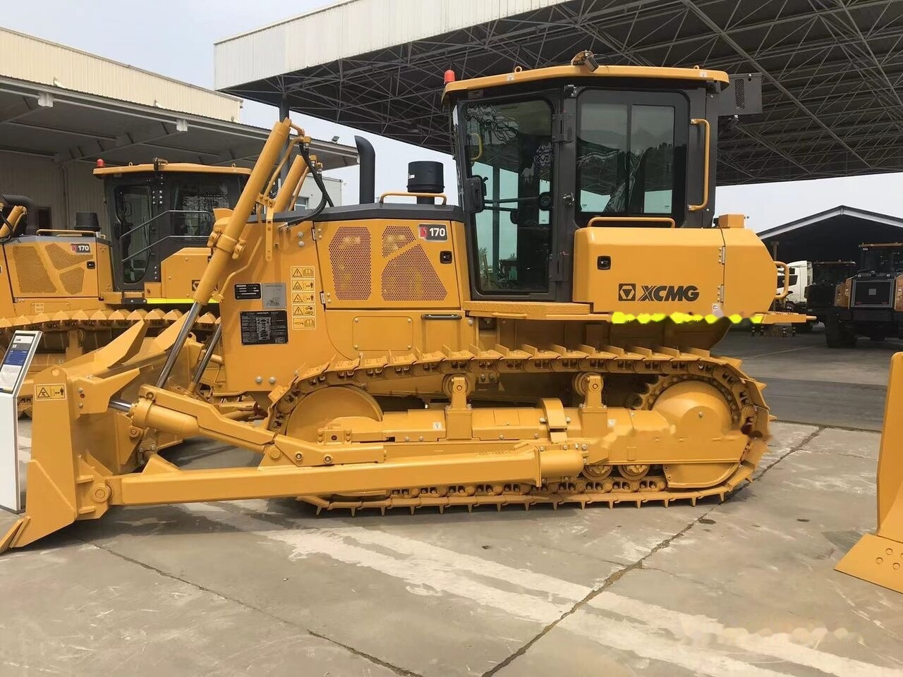 Bulldozer XCMG D170: picture 7 Bulldozer XCMG D170: picture 7