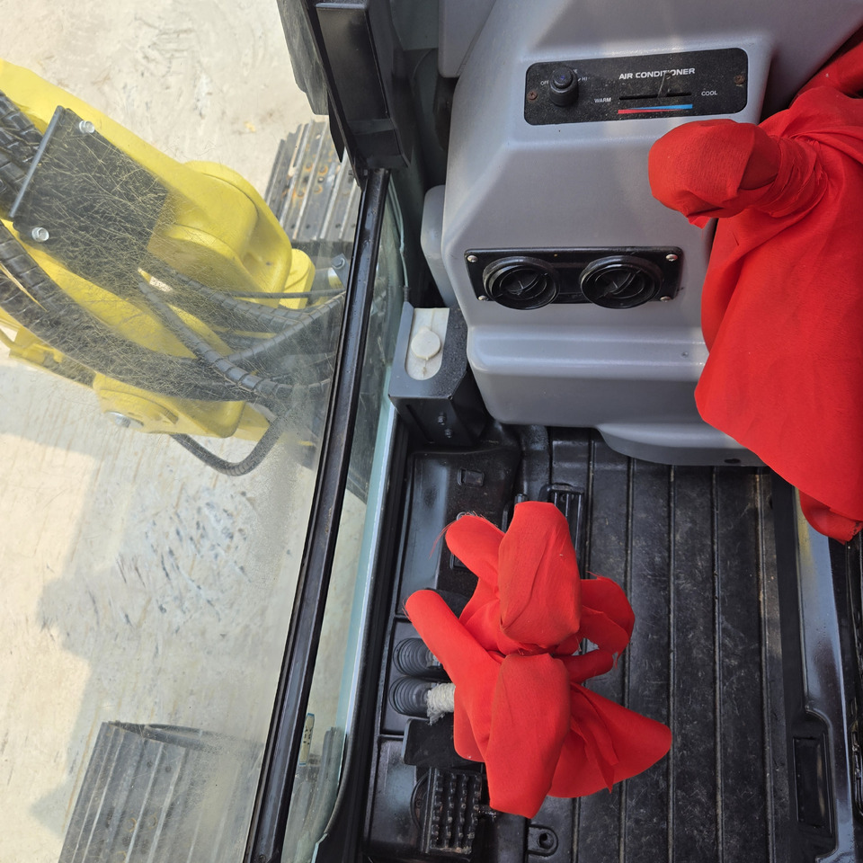 Yanmar Vio55 - Mini excavator: picture 5 Yanmar Vio55 - Mini excavator: picture 5