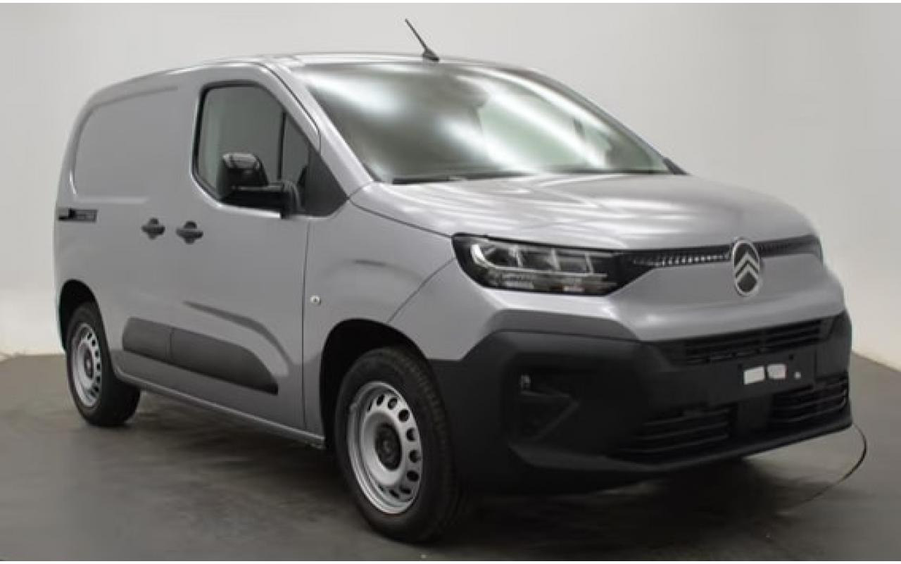 CITROEN Berlingo 1.5 BlueHDi S&S - 130 - BV EAT8 III FOURGON Fourgon M 650 kg 3 PLACES - Panel van: picture 1 CITROEN Berlingo 1.5 BlueHDi S&S - 130 - BV EAT8 III FOURGON Fourgon M 650 kg 3 PLACES - Panel van: picture 1