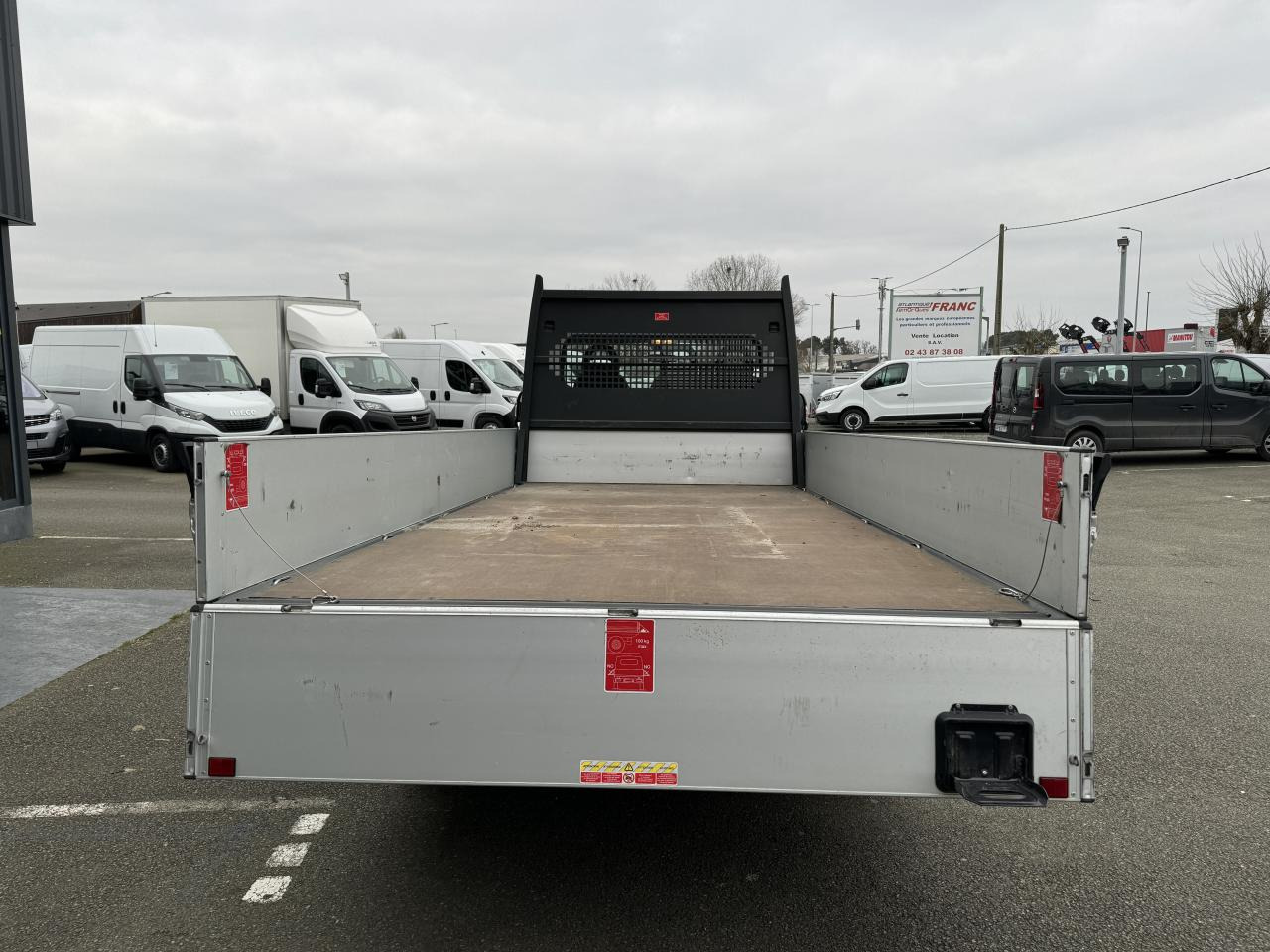 CITROEN CITROËN JUMPER 3T5 PLATEAU 4M20 2.2 HDI 140 CH - Flatbed van: picture 4 CITROEN CITROËN JUMPER 3T5 PLATEAU 4M20 2.2 HDI 140 CH - Flatbed van: picture 4