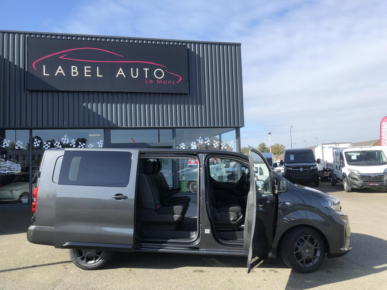 CITROEN Jumpy XL 2.0 BlueHDi - 180 S&S - BV EAT8 III CABINE APPROFONDIE Cabine approfondie Fixe PHASE 2 - Panel van: picture 3 CITROEN Jumpy XL 2.0 BlueHDi - 180 S&S - BV EAT8 III CABINE APPROFONDIE Cabine approfondie Fixe PHASE 2 - Panel van: picture 3