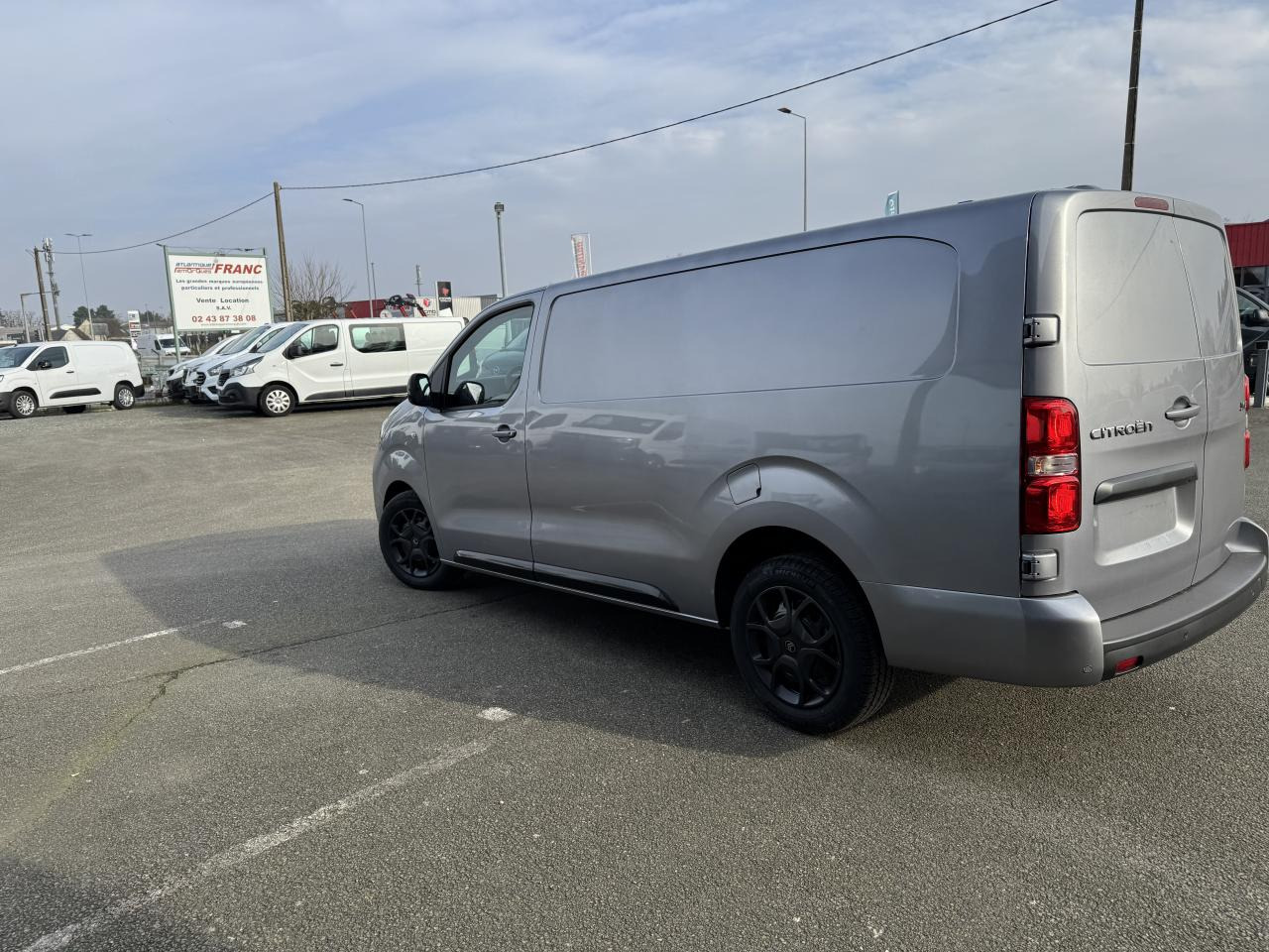 CITROEN jumpy 2 PLACES XL 2.0 BLUEHDI 180CH S&S PACK PREMIUM CONNECT EAT8 on lease CITROEN jumpy 2 PLACES XL 2.0 BLUEHDI 180CH S&S PACK PREMIUM CONNECT EAT8: picture 7 CITROEN jumpy 2 PLACES XL 2.0 BLUEHDI 180CH S&S PACK PREMIUM CONNECT EAT8 on lease CITROEN jumpy 2 PLACES XL 2.0 BLUEHDI 180CH S&S PACK PREMIUM CONNECT EAT8: picture 7