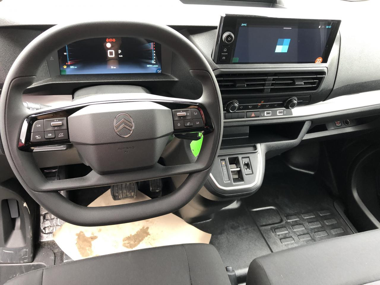 CITROEN jumpy XL 2.0 BLUEHDI 180CH S&S CABINE APPROFONDIE FIXE EAT8 5 PLACES - Panel van: picture 4 CITROEN jumpy XL 2.0 BLUEHDI 180CH S&S CABINE APPROFONDIE FIXE EAT8 5 PLACES - Panel van: picture 4