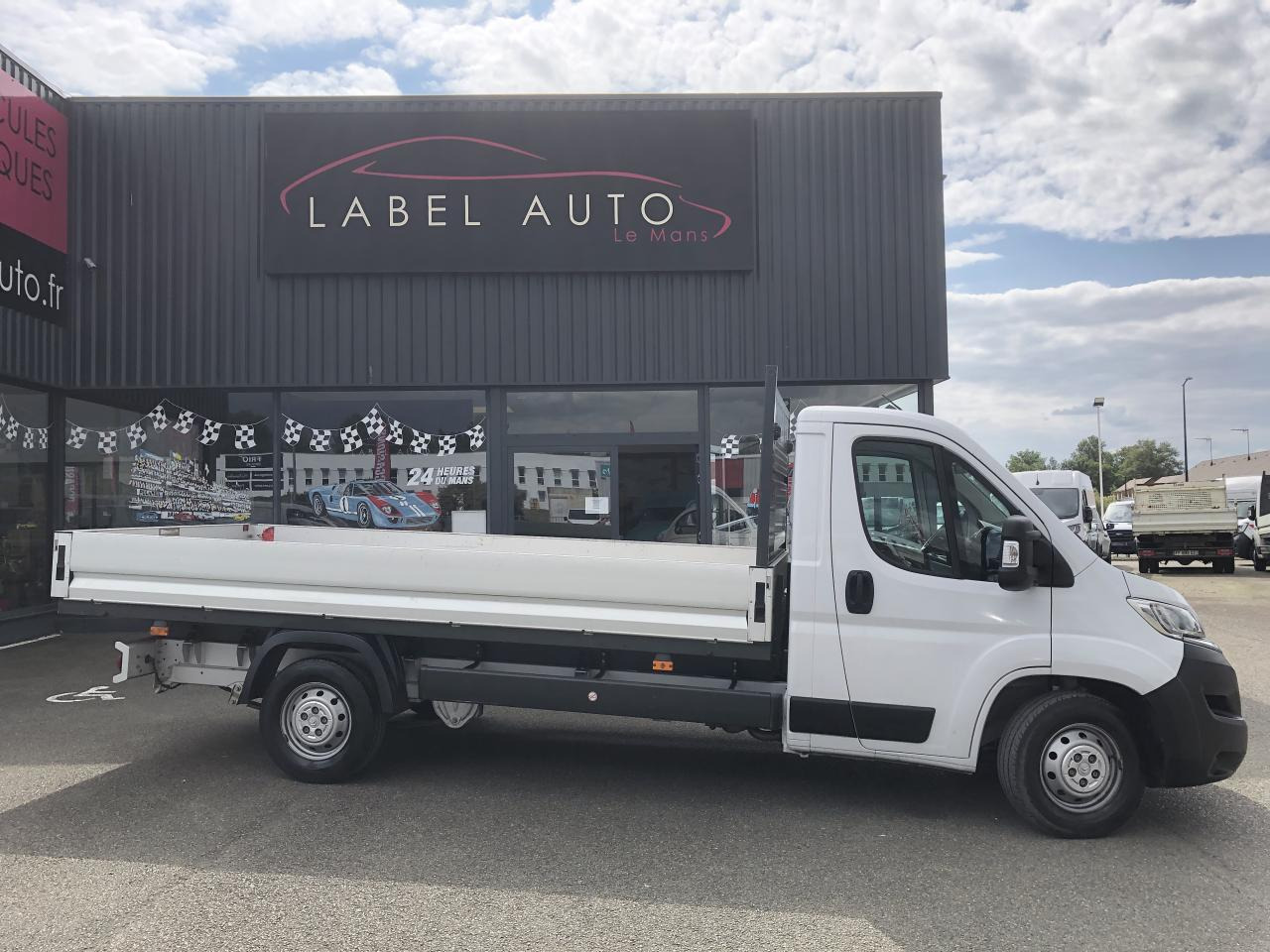 Citroen Jumper Club 4-35 L4 2.2 BlueHDI 16V S&S - 140 III PLATEAU CABINE Plateau cabine 4-35 L4 PHASE 2 - Flatbed van: picture 1 Citroen Jumper Club 4-35 L4 2.2 BlueHDI 16V S&S - 140 III PLATEAU CABINE Plateau cabine 4-35 L4 PHASE 2 - Flatbed van: picture 1