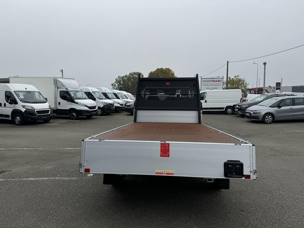 Fiat Ducato L 3.5 MAXI 180CH S&S - Flatbed van: picture 2 Fiat Ducato L 3.5 MAXI 180CH S&S - Flatbed van: picture 2