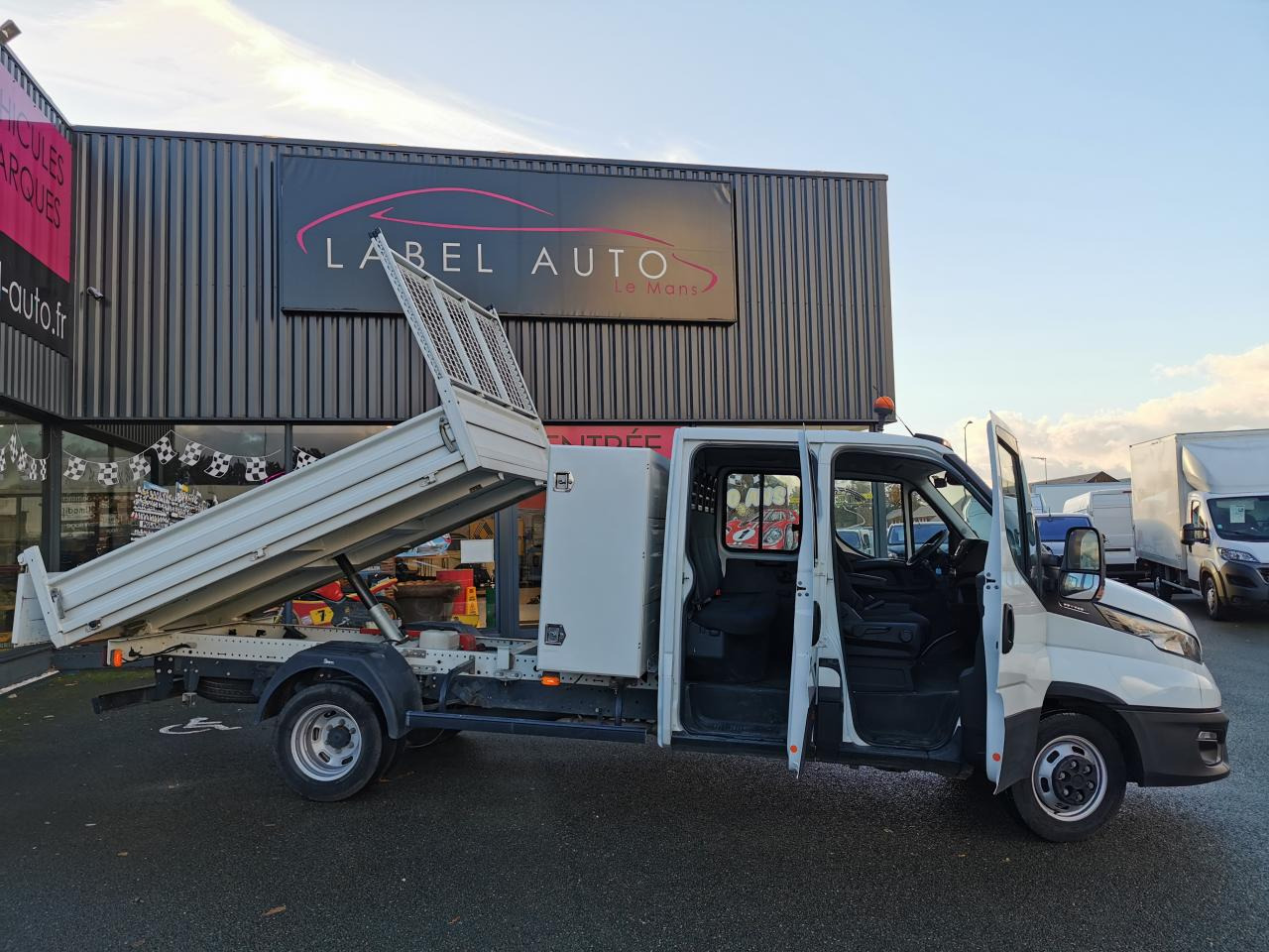 IVECO Daily 35 C 14H D/P S&S (Quad-Tor) CHASSIS DOUBLE CABINE 2014 35C/35S CHASSIS CABINE DOUBLE Chas - Tipper van, Combi van: picture 1 IVECO Daily 35 C 14H D/P S&S (Quad-Tor) CHASSIS DOUBLE CABINE 2014 35C/35S CHASSIS CABINE DOUBLE Chas - Tipper van, Combi van: picture 1
