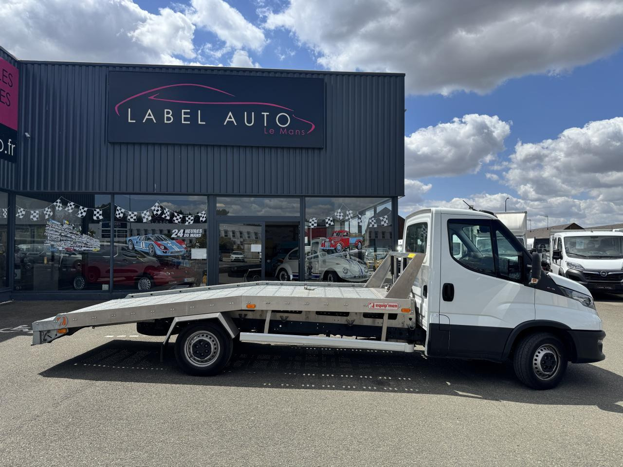 Iveco Daily IVECO PORTE VOITURE DEPANNEUSE 35 S 16 3L0 160 CH EMPATTEMENT 4100 PLATEAU FIX'ALU EQUIP'M - Autotransporter truck: picture 1 Iveco Daily IVECO PORTE VOITURE DEPANNEUSE 35 S 16 3L0 160 CH EMPATTEMENT 4100 PLATEAU FIX'ALU EQUIP'M - Autotransporter truck: picture 1