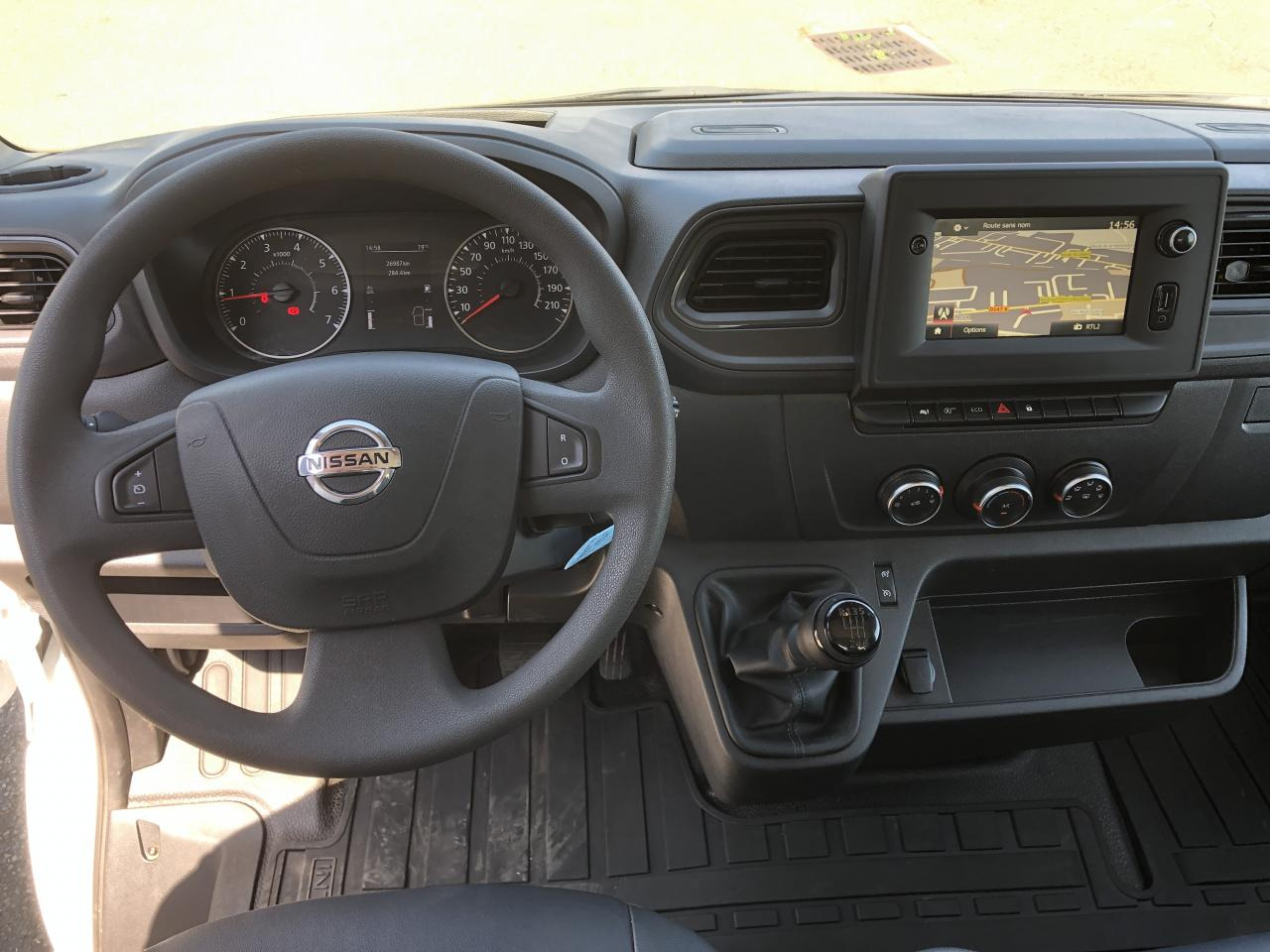 NISSAN INTERSTAR 3T5 2.3 DCI 165CH PLATEAU RIDELLES 4M50 - Flatbed van: picture 4 NISSAN INTERSTAR 3T5 2.3 DCI 165CH PLATEAU RIDELLES 4M50 - Flatbed van: picture 4