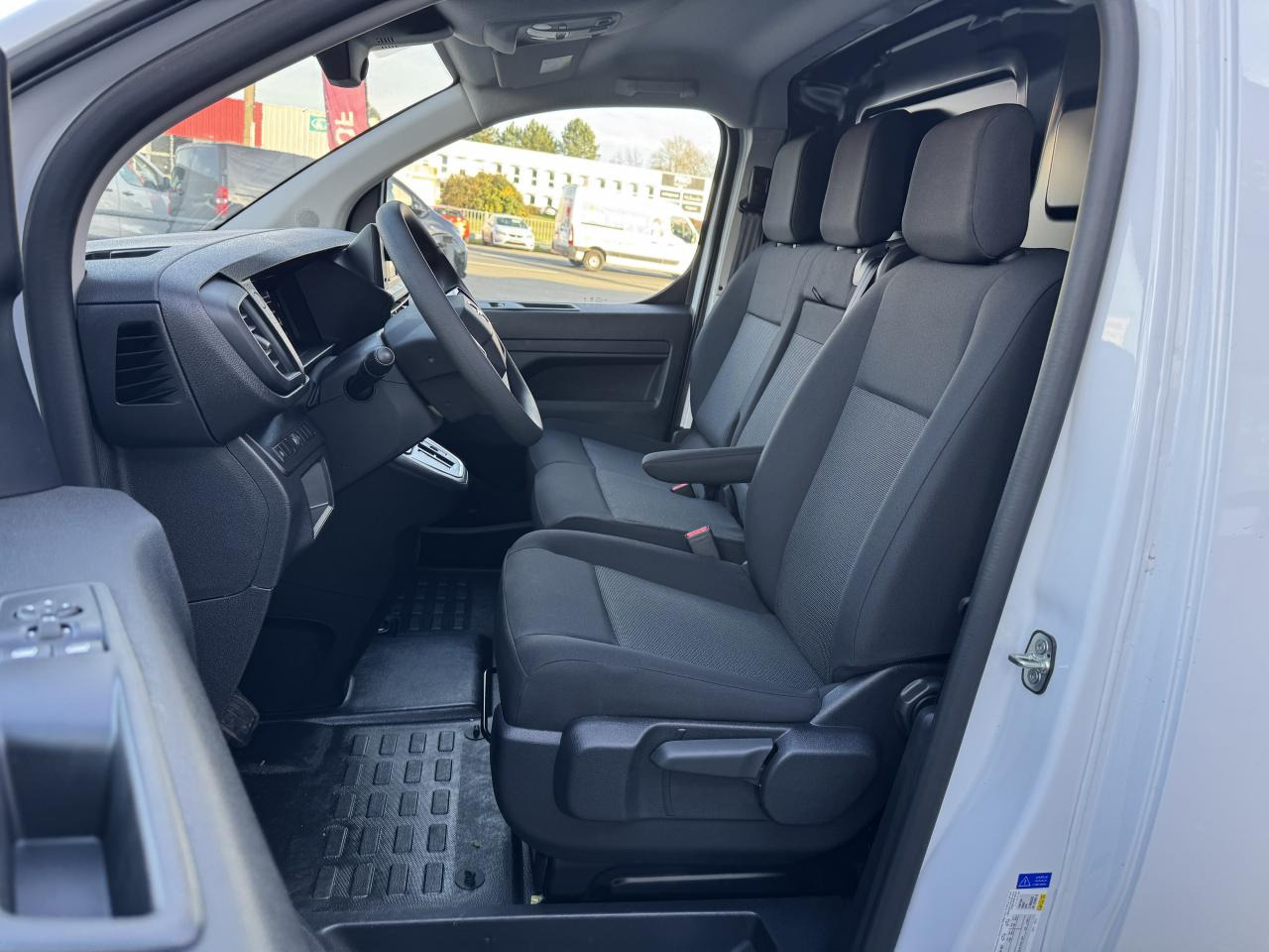 OPEL Vivaro XL 2.0 BlueHDi 145CH BV EAT8 - Panel van: picture 4 OPEL Vivaro XL 2.0 BlueHDi 145CH BV EAT8 - Panel van: picture 4