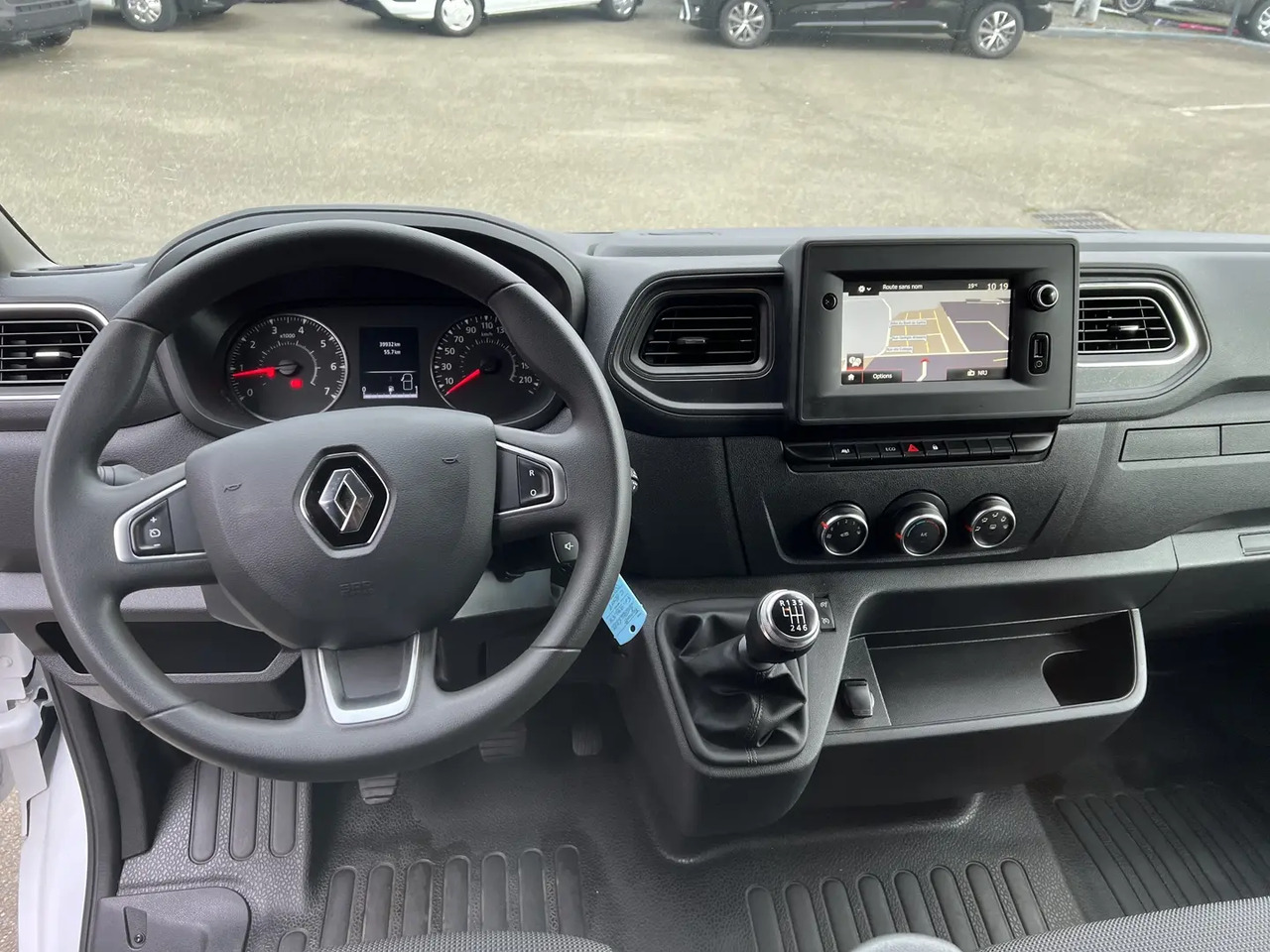 Renault Master F3300 L2H2 2.3 BLUE DCI 135CH GRAND CONFORT EURO6 - Other machinery: picture 4 Renault Master F3300 L2H2 2.3 BLUE DCI 135CH GRAND CONFORT EURO6 - Other machinery: picture 4