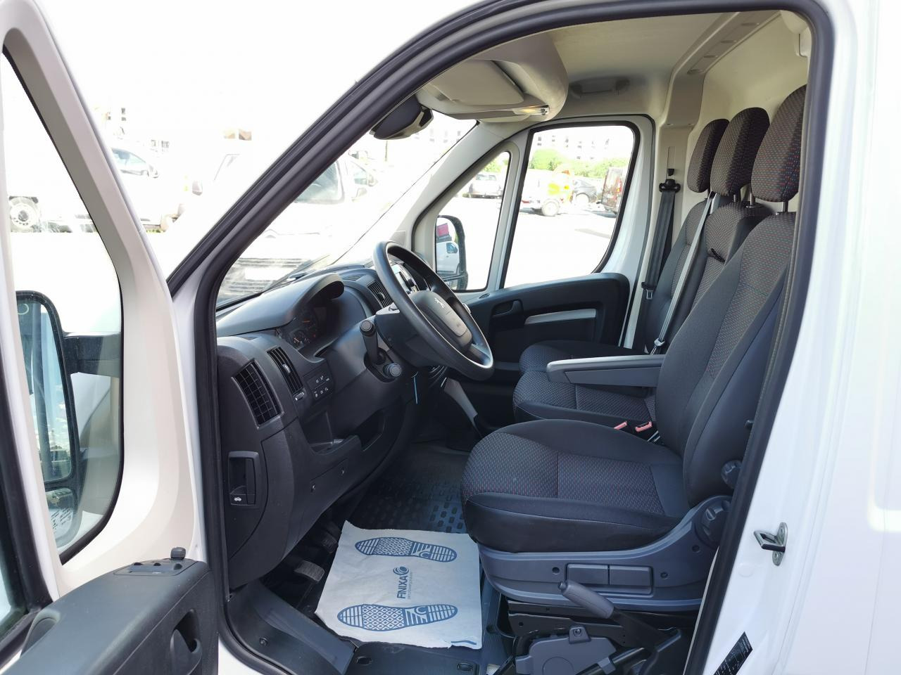 PEUGEOT BOXER 3T0 L2H2 2.2 HDI 140CH ASPHALT - Panel van: picture 5 PEUGEOT BOXER 3T0 L2H2 2.2 HDI 140CH ASPHALT - Panel van: picture 5