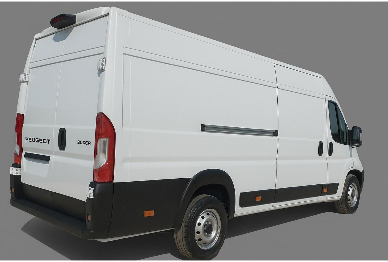 PEUGEOT Boxer 3.5t L4H2 Maxi Heavy Duty 2.2 HDi S&S - 180 - BVA8 III FOURGON TOLE Fourgon Tolé 4 - Panel van: picture 4 PEUGEOT Boxer 3.5t L4H2 Maxi Heavy Duty 2.2 HDi S&S - 180 - BVA8 III FOURGON TOLE Fourgon Tolé 4 - Panel van: picture 4