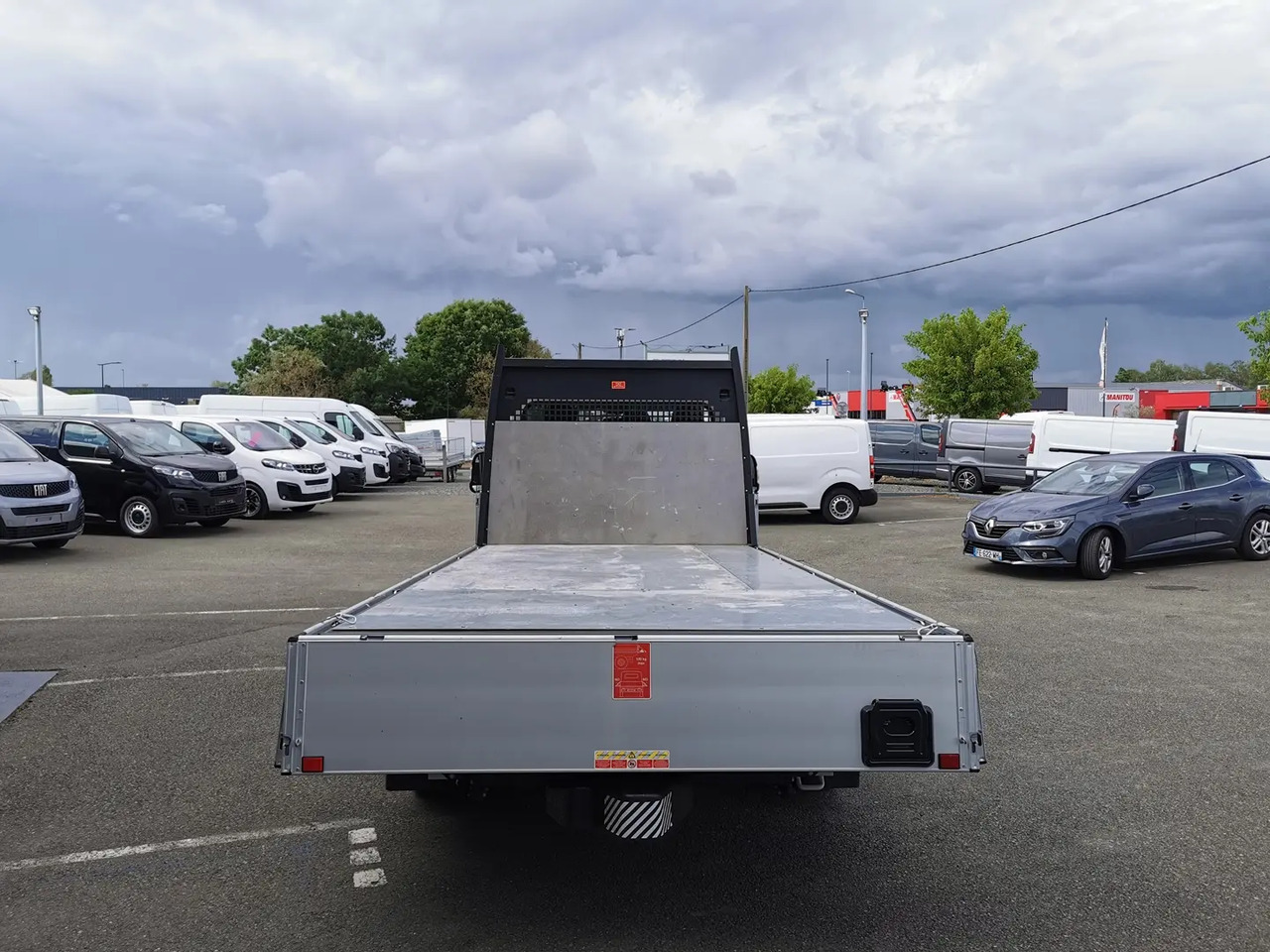 Peugeot Boxer 435 L4 2.2 BLUEHDI 140 S&S PREMIUM - Flatbed van: picture 3 Peugeot Boxer 435 L4 2.2 BLUEHDI 140 S&S PREMIUM - Flatbed van: picture 3