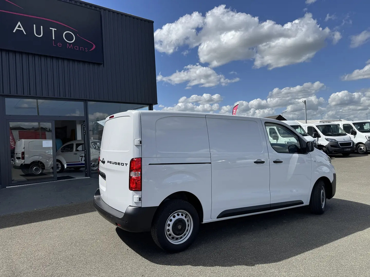 Peugeot Expert M 2.0 BLUEHDI 145CH S&S EAT8 - Panel van: picture 5 Peugeot Expert M 2.0 BLUEHDI 145CH S&S EAT8 - Panel van: picture 5