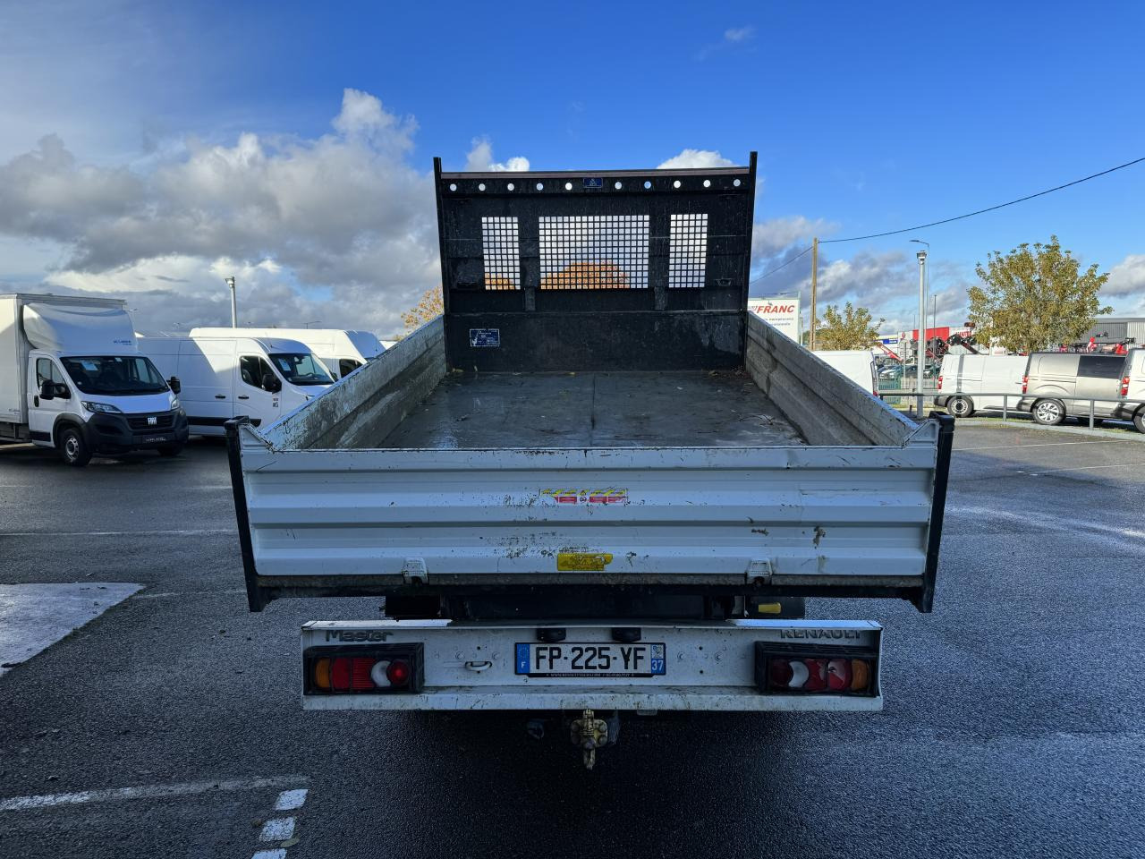 RENAULT MASTER 3T5 BENNE COFFRE RJ 2.3 DCI 145CH PROPULSION - Tipper van: picture 3 RENAULT MASTER 3T5 BENNE COFFRE RJ 2.3 DCI 145CH PROPULSION - Tipper van: picture 3
