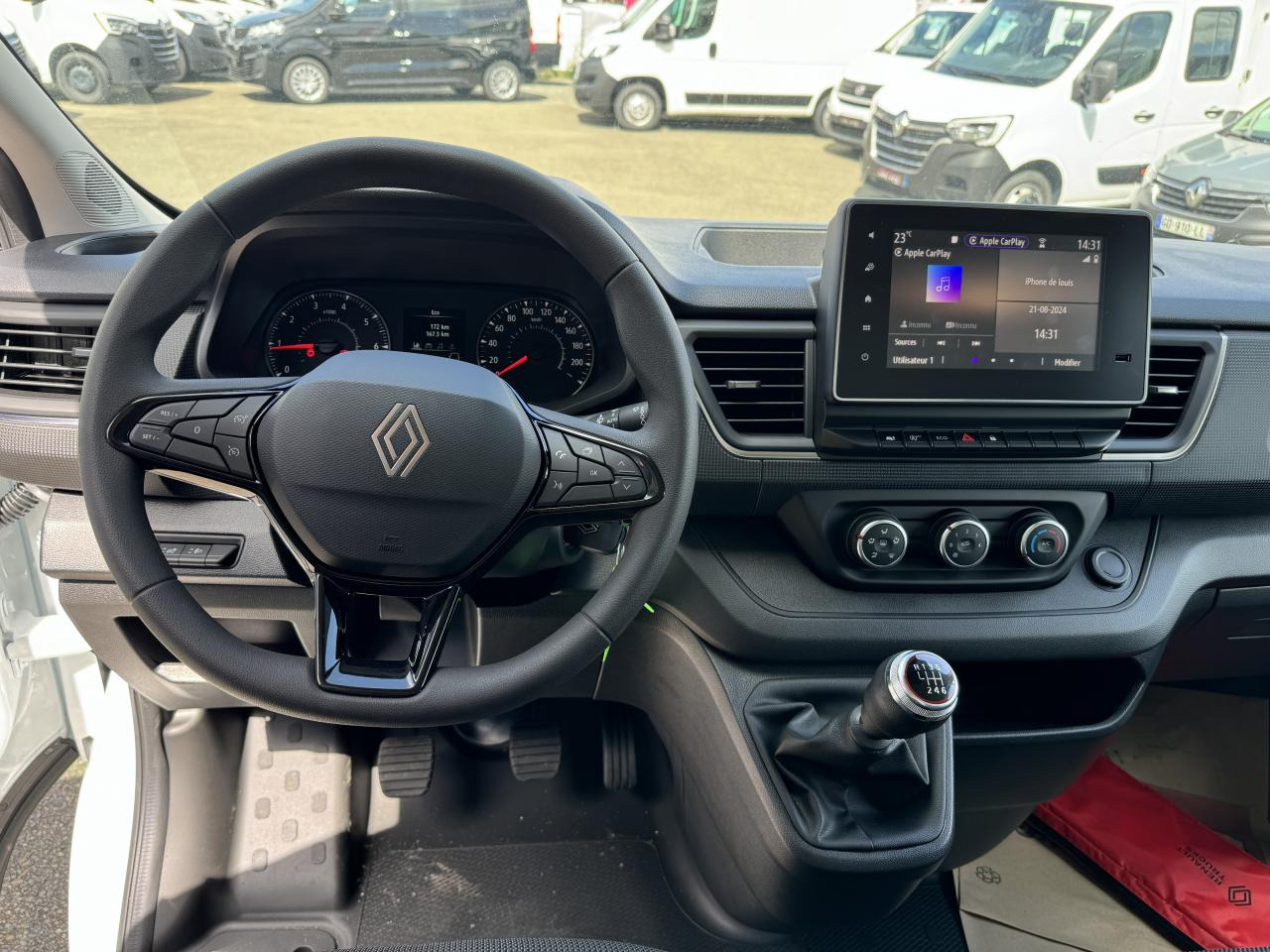 RENAULT Trafic L2H1 3000 Kg 2.0 Blue dCi - 130 L2H1 2 places - Panel van: picture 3 RENAULT Trafic L2H1 3000 Kg 2.0 Blue dCi - 130 L2H1 2 places - Panel van: picture 3