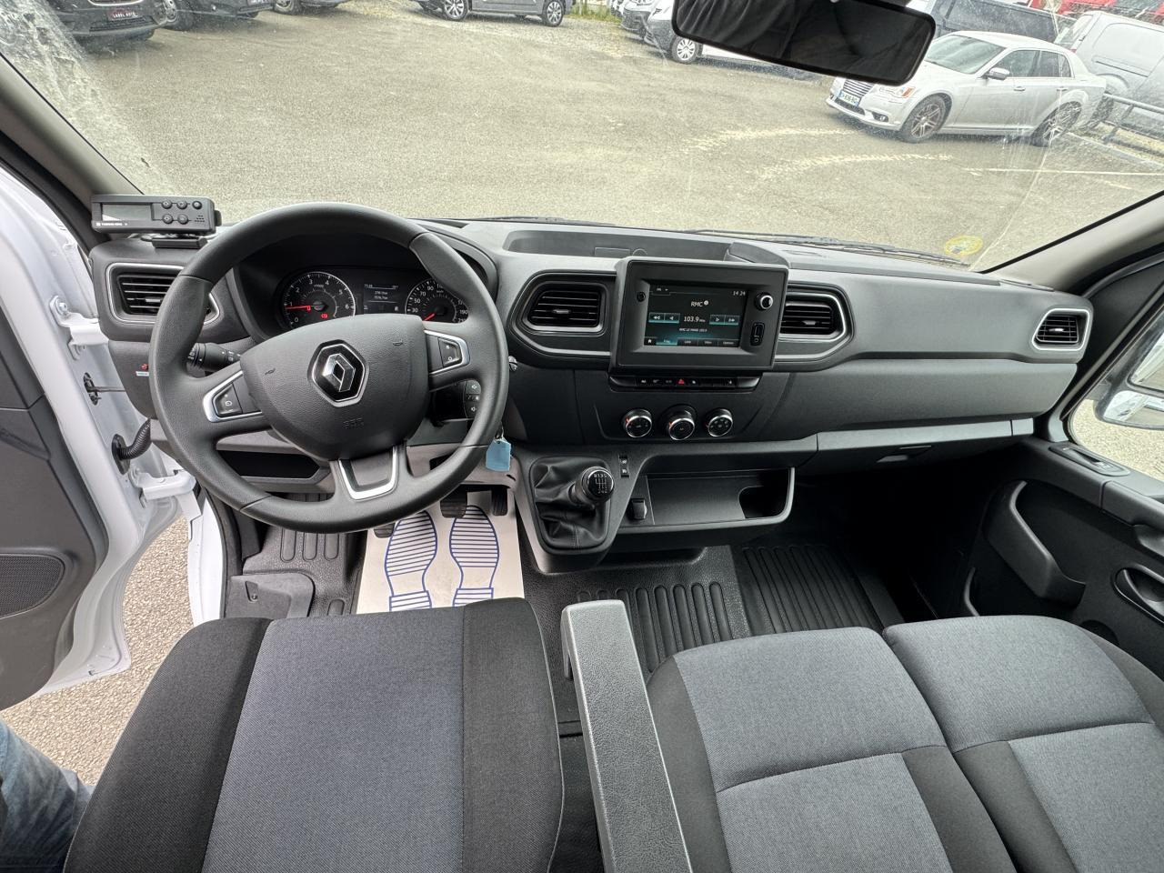 Renault Master FRIGORIFIQUE RJ3500 L3 2.3 BLUE DCI 165CH CAISSE 12M3 - Refrigerated van: picture 3 Renault Master FRIGORIFIQUE RJ3500 L3 2.3 BLUE DCI 165CH CAISSE 12M3 - Refrigerated van: picture 3