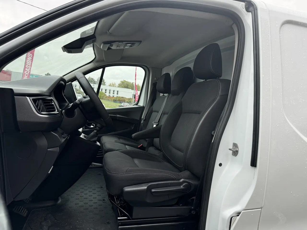 Renault Trafic L1H1 2T8 2.0 BLUE DCI 130CH GRAND CONFORT - Panel van: picture 5 Renault Trafic L1H1 2T8 2.0 BLUE DCI 130CH GRAND CONFORT - Panel van: picture 5