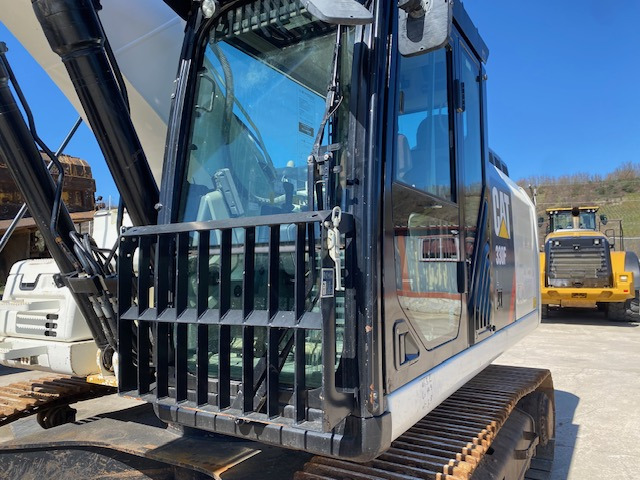 Crawler excavator CATERPILLAR 330 F: picture 22