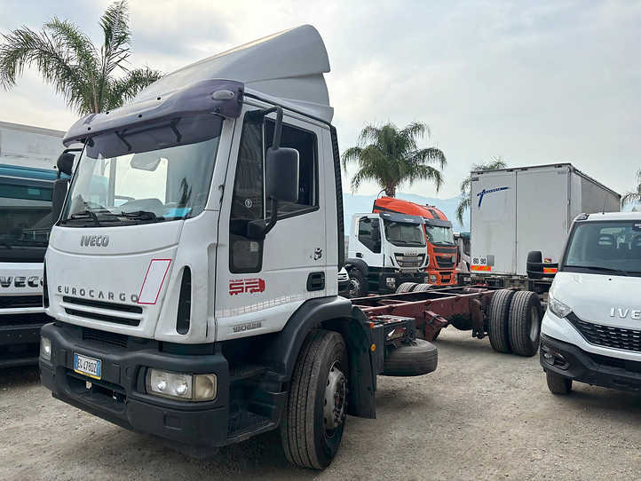 Eurocargo 180e28 - Cab chassis truck: picture 2 Eurocargo 180e28 - Cab chassis truck: picture 2
