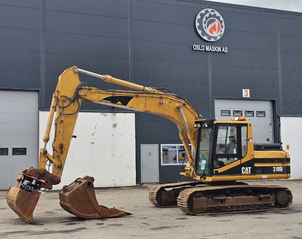 CAT 318 B L - Crawler excavator: picture 2 CAT 318 B L - Crawler excavator: picture 2