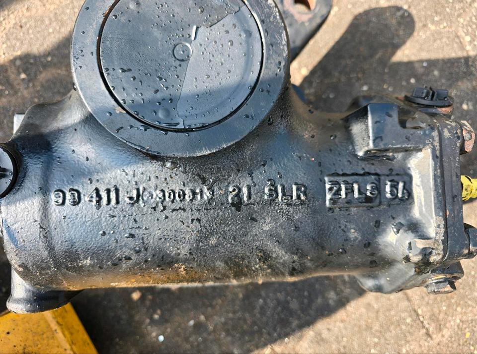 Lenkgetriebe ZF LS 54 ZFLS54 für Unimog Baureihe 405 U423 427 429 430 Mercedes-Benz U Lenkung - Steering for Municipal/ Special vehicle: picture 3 Lenkgetriebe ZF LS 54 ZFLS54 für Unimog Baureihe 405 U423 427 429 430 Mercedes-Benz U Lenkung - Steering for Municipal/ Special vehicle: picture 3