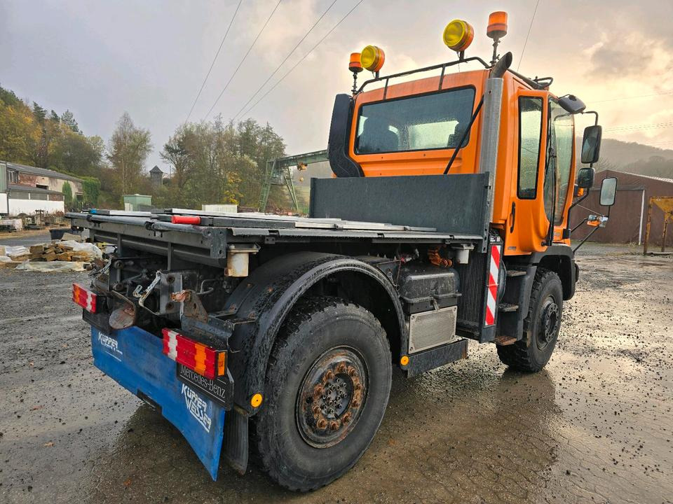Unimog U400 Bluetec 5 2011 405 Mercedes-Benz U 300 500 423 427 430 527 530 - Municipal/ Special vehicle: picture 3 Unimog U400 Bluetec 5 2011 405 Mercedes-Benz U 300 500 423 427 430 527 530 - Municipal/ Special vehicle: picture 3