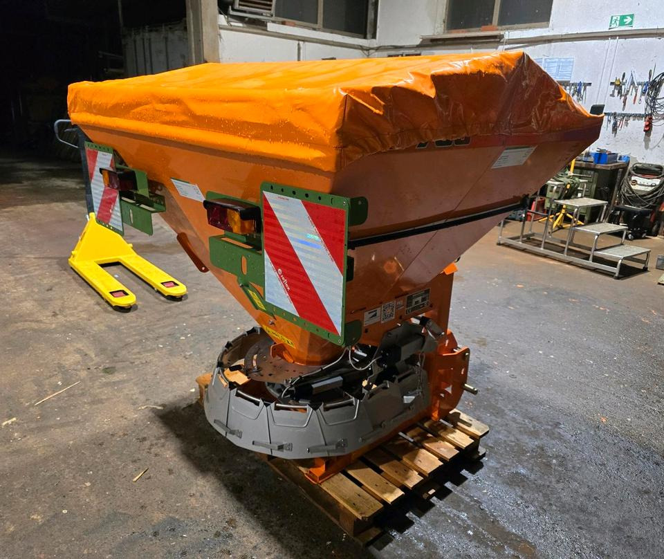 Neuer Amazone E+S 750 Salzstreuer Düngerstreuer Winterdienst Streuautomat Streusilo Solestreuer passend für Traktor Fendt Deutz Claas Case - Sand/ Salt spreader: picture 5 Neuer Amazone E+S 750 Salzstreuer Düngerstreuer Winterdienst Streuautomat Streusilo Solestreuer passend für Traktor Fendt Deutz Claas Case - Sand/ Salt spreader: picture 5