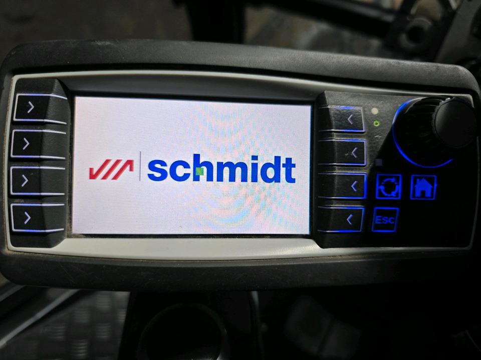 Nilfisk City Ranger 3500 Kehrmaschine Straßenkehrmaschine mit Schmidt Bediendisplay Hako Kehreinheit on lease Nilfisk City Ranger 3500 Kehrmaschine Straßenkehrmaschine mit Schmidt Bediendisplay Hako Kehreinheit: picture 9 Nilfisk City Ranger 3500 Kehrmaschine Straßenkehrmaschine mit Schmidt Bediendisplay Hako Kehreinheit on lease Nilfisk City Ranger 3500 Kehrmaschine Straßenkehrmaschine mit Schmidt Bediendisplay Hako Kehreinheit: picture 9