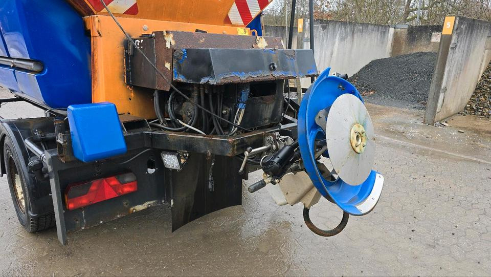 Schmidt Stratos B35-30 AWCLN-490 3,5m3 Salzstreuanhänger Bandstreuer Streuanhänger IMSSF Salzstreuer Winterdienst Streuautomat Streusilo Solestreuer - Sand/ Salt spreader: picture 5 Schmidt Stratos B35-30 AWCLN-490 3,5m3 Salzstreuanhänger Bandstreuer Streuanhänger IMSSF Salzstreuer Winterdienst Streuautomat Streusilo Solestreuer - Sand/ Salt spreader: picture 5