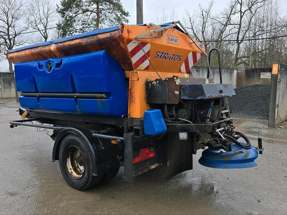 Schmidt Stratos B35-30 AWCLN-490 3,5m3 Salzstreuanhänger Bandstreuer Streuanhänger IMSSF Salzstreuer Winterdienst Streuautomat Streusilo Solestreuer - Sand/ Salt spreader: picture 1 Schmidt Stratos B35-30 AWCLN-490 3,5m3 Salzstreuanhänger Bandstreuer Streuanhänger IMSSF Salzstreuer Winterdienst Streuautomat Streusilo Solestreuer - Sand/ Salt spreader: picture 1