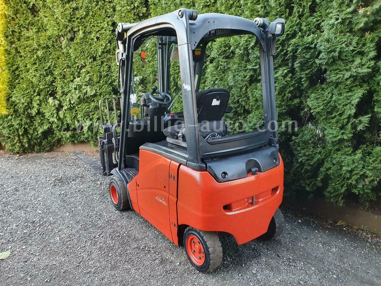 Linde E18 PH 4-Rad Seitenschieber*Zinkenverstellung* - Electric forklift: picture 4 Linde E18 PH 4-Rad Seitenschieber*Zinkenverstellung* - Electric forklift: picture 4