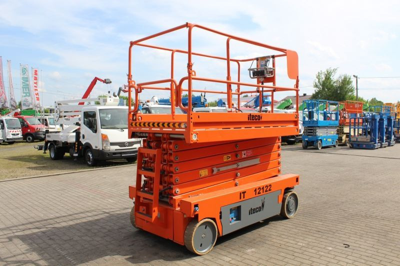 Imer podnośnik nożycowy elektryczny 14 m Imer/Iteco IT12122 - Scissor lift: picture 4 Imer podnośnik nożycowy elektryczny 14 m Imer/Iteco IT12122 - Scissor lift: picture 4