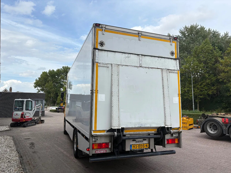DAF XF 105.460 SUPER SPACE CAB / GEISOLEERDE OPBOUW / DHOLLANDIA 2500 kg / LOW KM - Box truck: picture 3 DAF XF 105.460 SUPER SPACE CAB / GEISOLEERDE OPBOUW / DHOLLANDIA 2500 kg / LOW KM - Box truck: picture 3