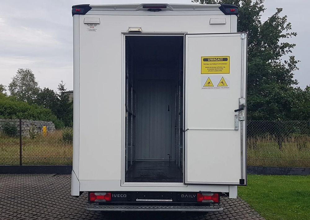 Iveco DAILY KONTENER NISKOPODŁOGOWY 4,31x2,24x2,42 FOODTRUCK SKLEP KAMPER KLIMA BAR KONIOWÓZ - Box van: picture 5 Iveco DAILY KONTENER NISKOPODŁOGOWY 4,31x2,24x2,42 FOODTRUCK SKLEP KAMPER KLIMA BAR KONIOWÓZ - Box van: picture 5