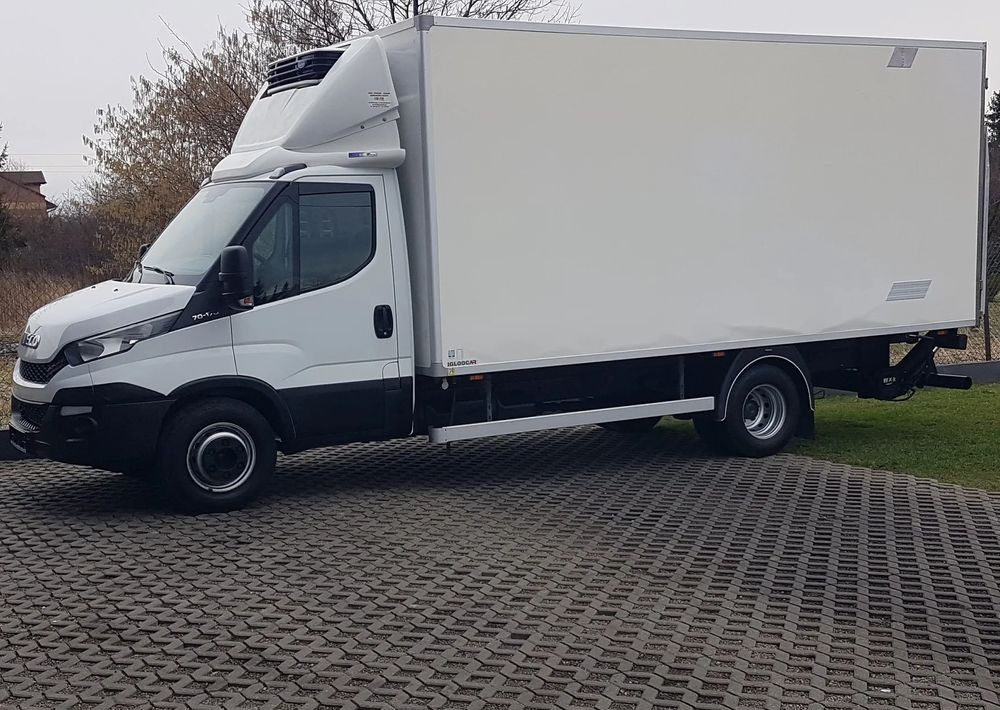 Iveco Daily 70-170 WINDA CHŁODNIA 10EP AGREGAT IZOTERMA - Refrigerator truck: picture 2 Iveco Daily 70-170 WINDA CHŁODNIA 10EP AGREGAT IZOTERMA - Refrigerator truck: picture 2