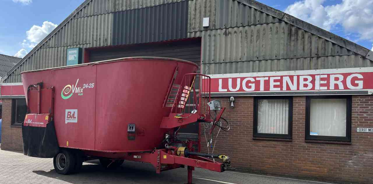 BVL V-Mix 24-2S Voermengwagen voermachines - Forage mixer wagon: picture 1 BVL V-Mix 24-2S Voermengwagen voermachines - Forage mixer wagon: picture 1