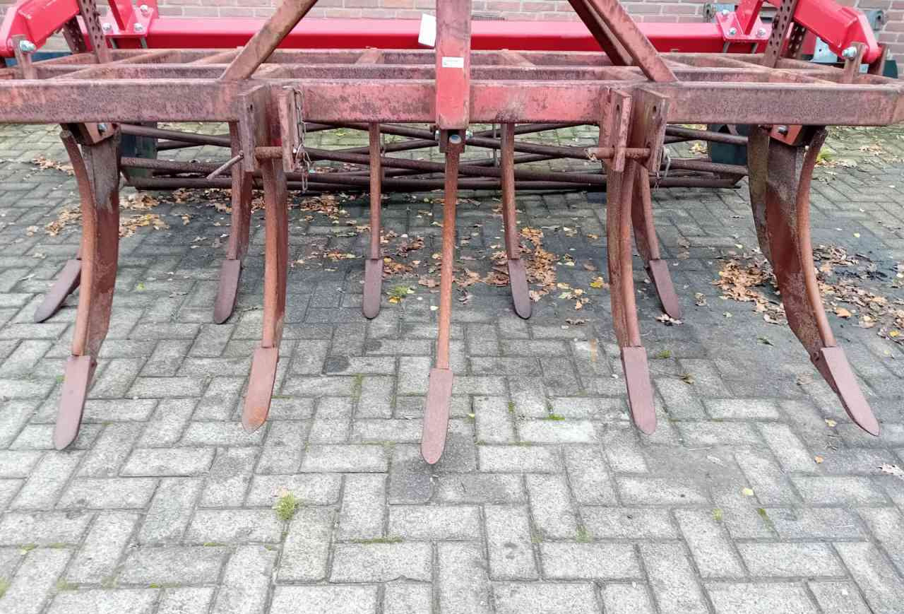 Evers Garron LT-11 vaste tand cultivator grondbewerking - Cultivator: picture 5 Evers Garron LT-11 vaste tand cultivator grondbewerking - Cultivator: picture 5