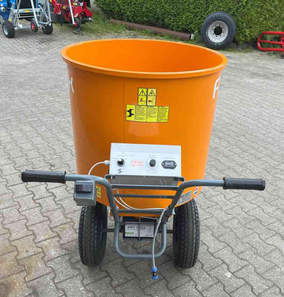 Flingk Flingk Elektrisch SE 250 zaagselstrooier diversen - Livestock equipment: picture 4 Flingk Flingk Elektrisch SE 250 zaagselstrooier diversen - Livestock equipment: picture 4