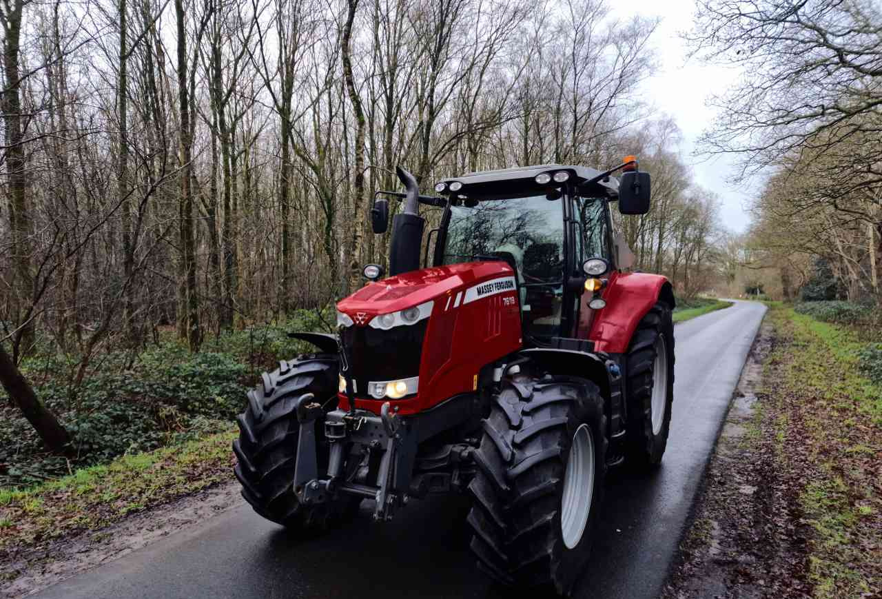 Massey Ferguson 7619 Dyna-6 *Verkocht/sold* - Farm tractor: picture 4 Massey Ferguson 7619 Dyna-6 *Verkocht/sold* - Farm tractor: picture 4