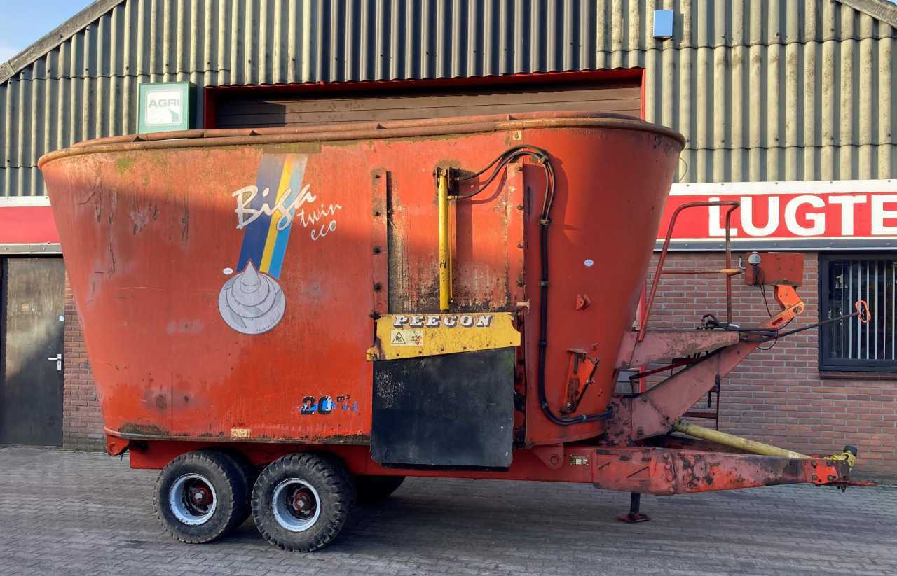Peecon VME 200 Voermengwagen Voermachines - Forage mixer wagon: picture 2 Peecon VME 200 Voermengwagen Voermachines - Forage mixer wagon: picture 2